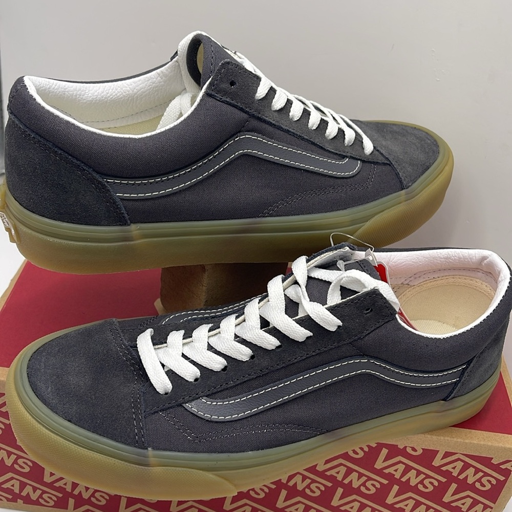 Vans WMNS Style 36
Gum Asphalt
VN0A54F6107
Sneakers - Picture 9 of 16